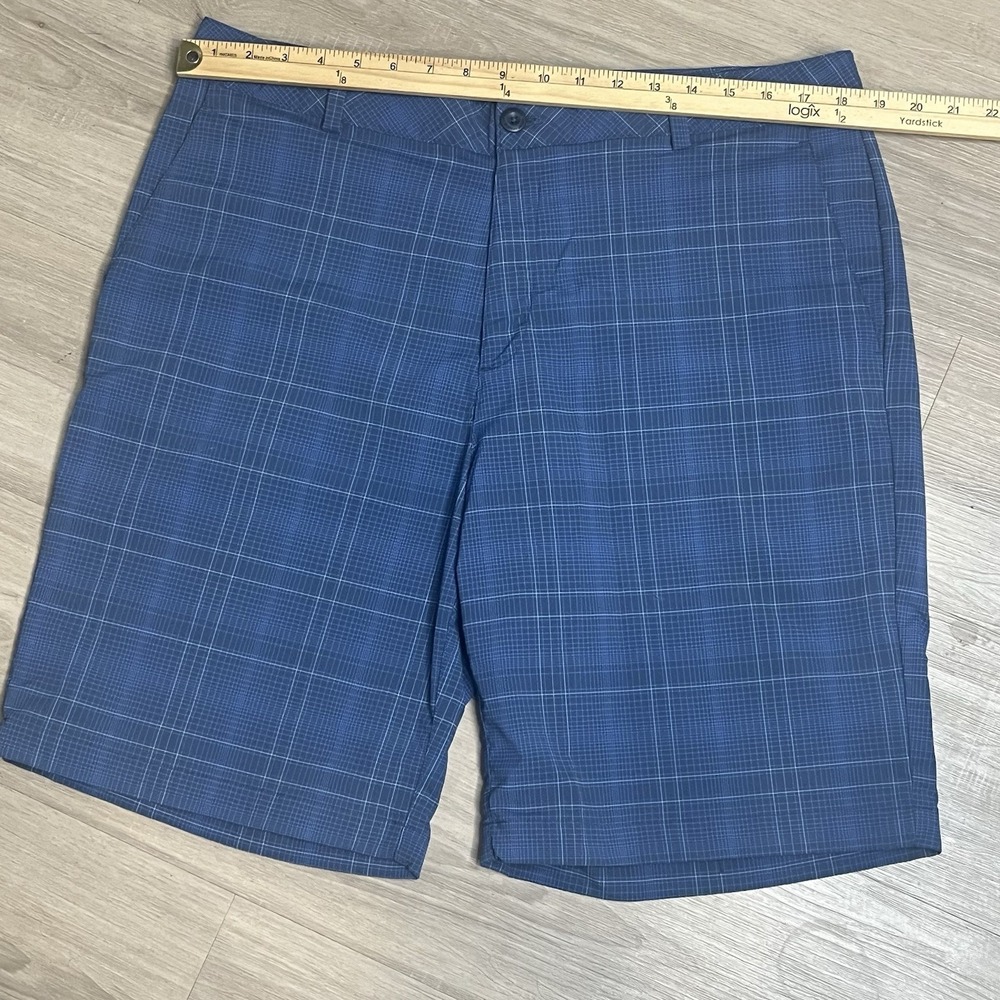 Under Armour Golf Shorts Loose Plaid Flat Athletic 10" INS Mens Sz 36 - Picture 5 of 9